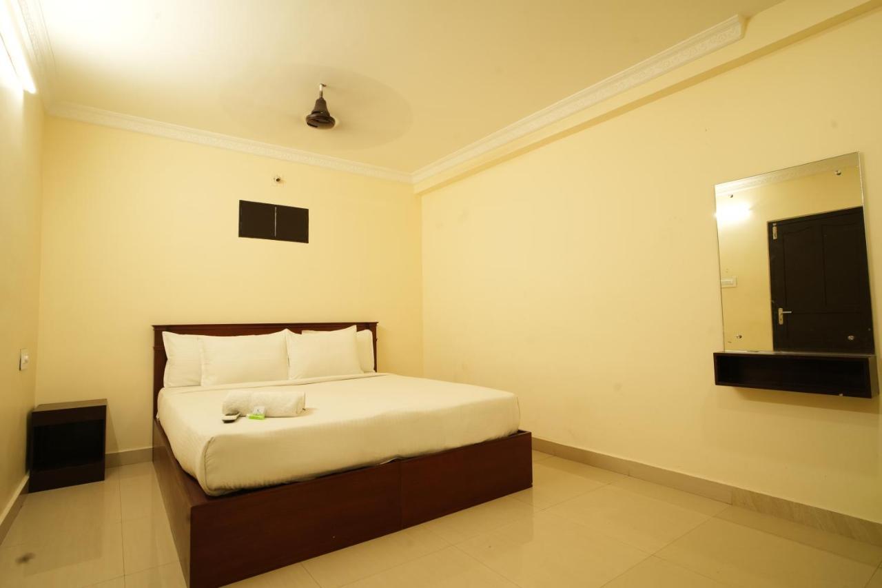 K V Suites Kochi Exterior foto