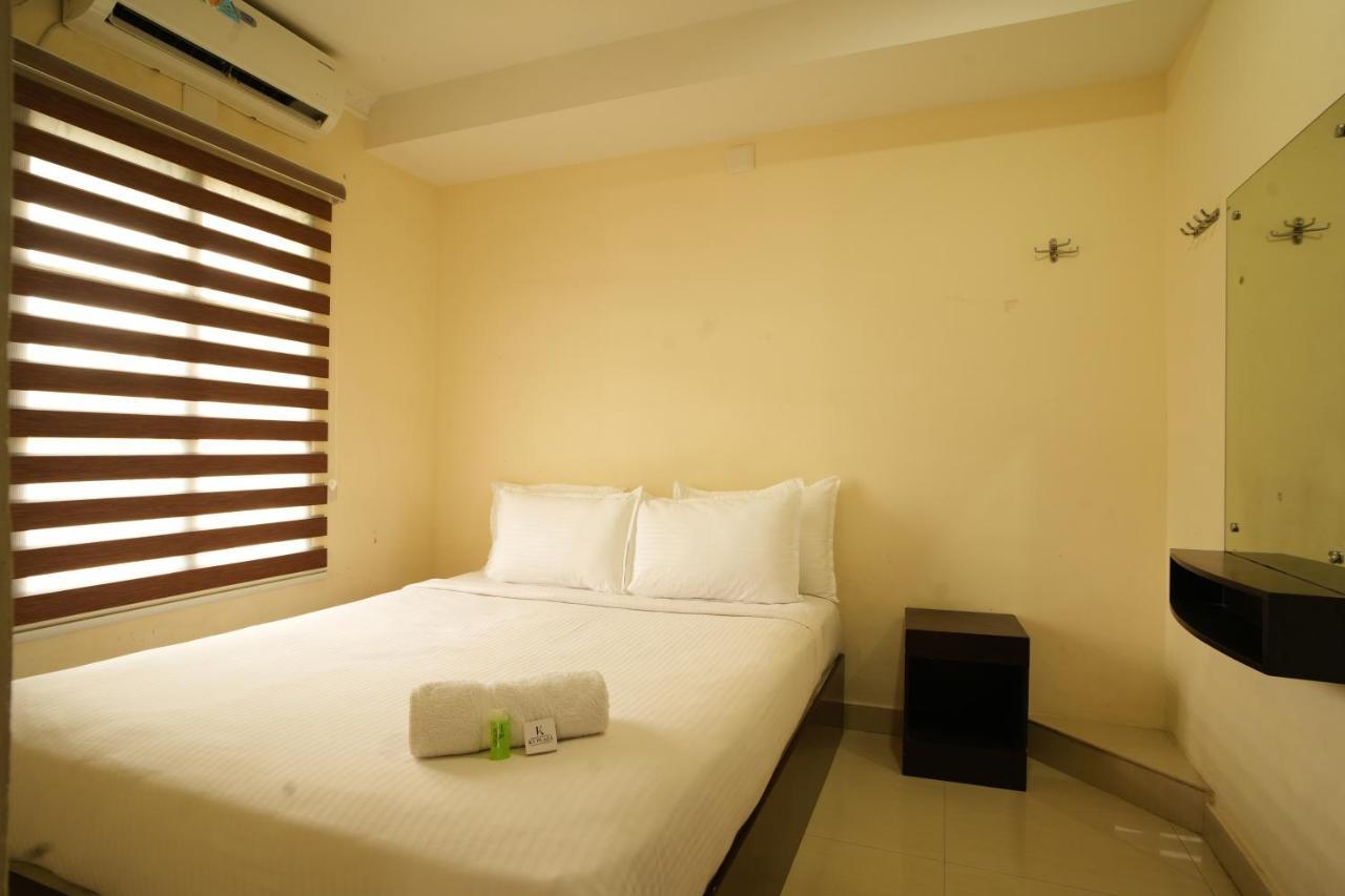 K V Suites Kochi Exterior foto